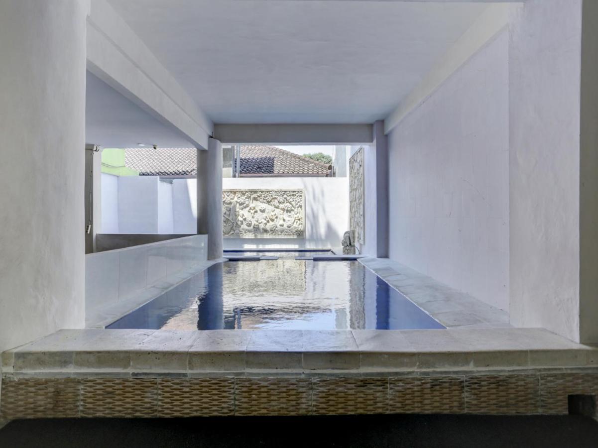 Oyo 3950 The Ratna Hotel 2*